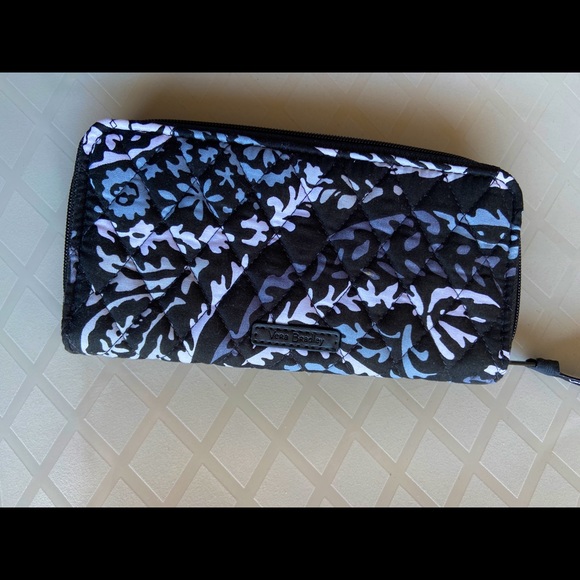Vera Bradley Handbags - Vera Bradley Accordion Wallet Black Paisley NWOT